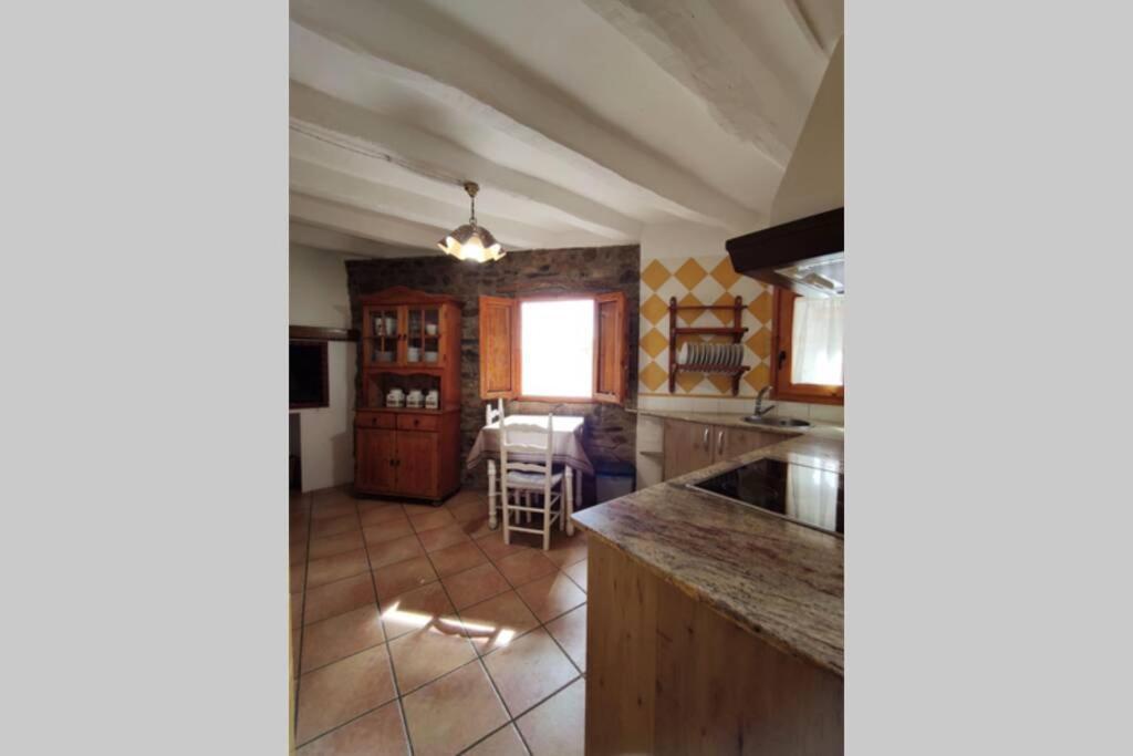 Villa Casa Escola à Pobla de Segur Extérieur photo